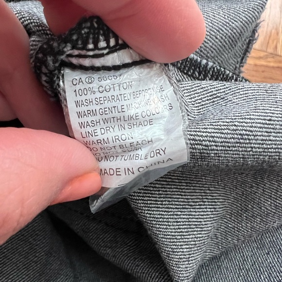 Polly Cigarette Waist Denim Shorts - Picture 4 of 4